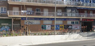 Plus de détails pour Multi-résidentiel à vendre