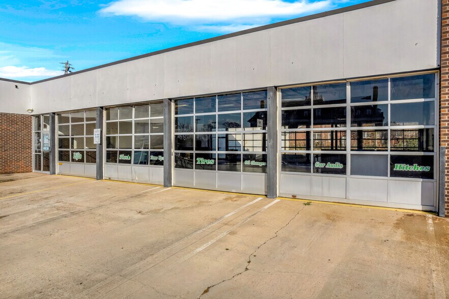 904 N Main St, Anderson, SC à vendre - Photo du bâtiment - Image 3 de 36