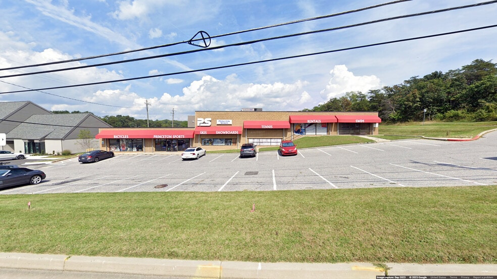 6239 Falls Rd, Baltimore, MD for lease - Building Photo - Image 2 of 9