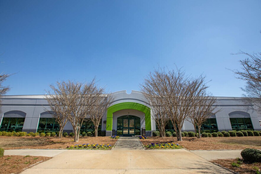 3101 Anderson Rd, Opelika, AL à louer - Photo du bâtiment - Image 2 de 13