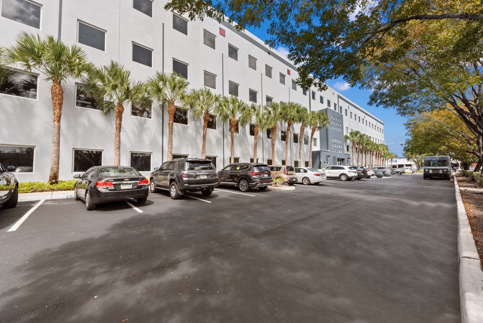 7791 NW 46th St, Doral, FL for lease Primary Photo- Image 1 of 9