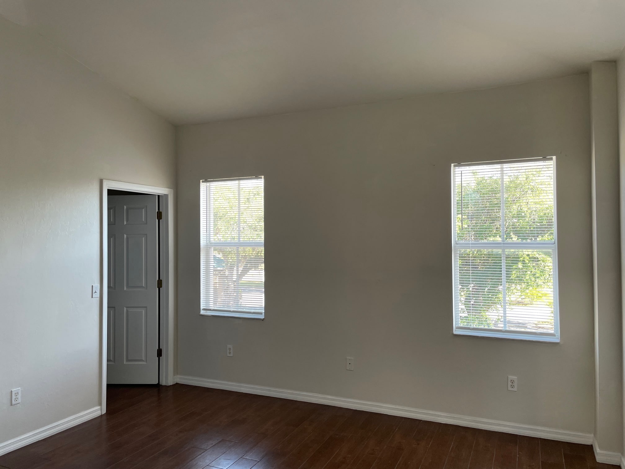 505 W Hickpochee Ave, LaBelle, FL à louer Photo intérieure- Image 1 de 4