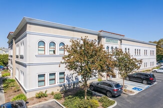 Plus de détails pour 431 S Batavia, Orange, CA - Médical à louer