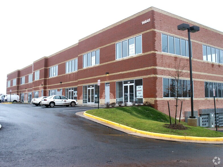 14641 Lee Hwy, Centreville, VA à louer - Photo du bâtiment - Image 3 de 27