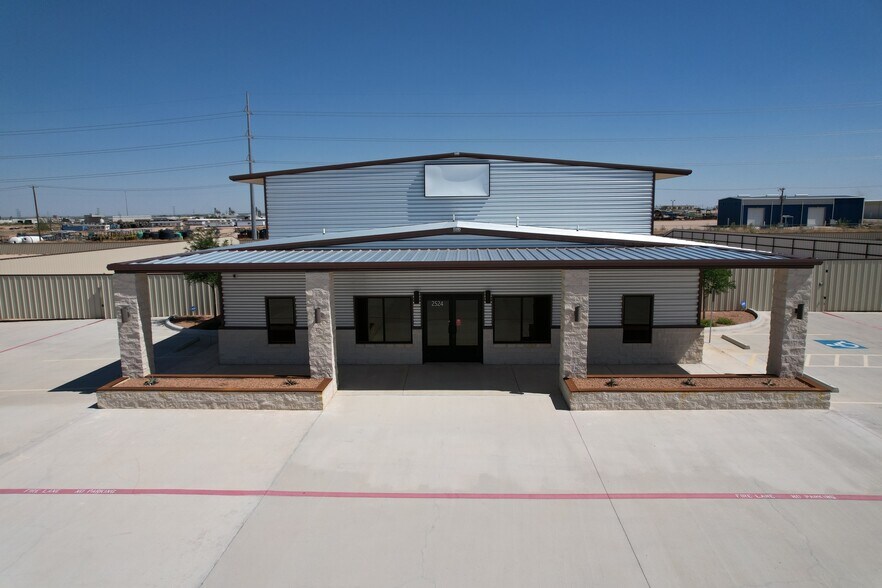 2516 Frog Horn Dr, Odessa, TX à louer - Photo du bâtiment - Image 3 de 6