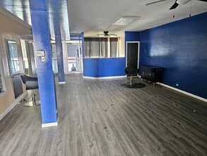 10924 S Western Ave, Chicago, IL for lease Interior Photo- Image 2 of 4