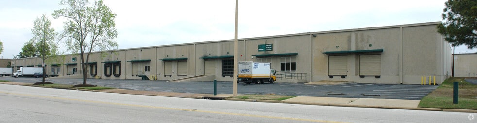 3860-3892 Delp St, Memphis, TN for lease - Building Photo - Image 3 of 7