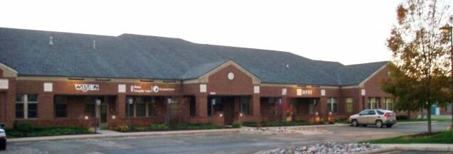 2501 Jolly Rd, Okemos, MI à vendre - Photo du bâtiment - Image 3 de 5