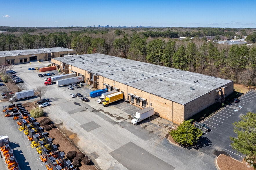 2775 Bankers Industrial Dr, Atlanta, GA à louer - Aérien - Image 2 de 15