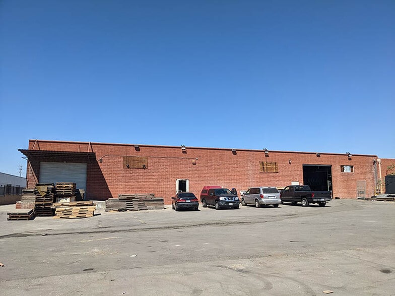 12400 Montague St, Pacoima, CA for lease - Building Photo - Image 2 of 6