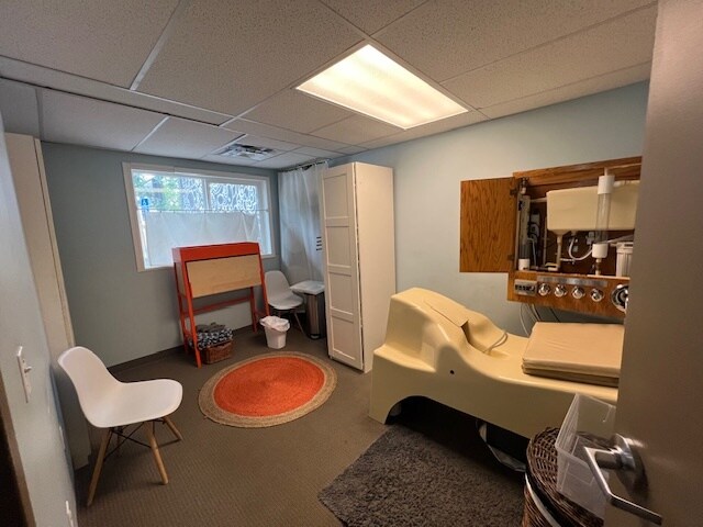 2326 NW Lovejoy St, Portland, OR à louer - Photo du bâtiment - Image 2 de 6