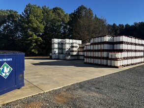 209 S Main St, Oakboro, NC for lease Interior Photo- Image 2 of 16