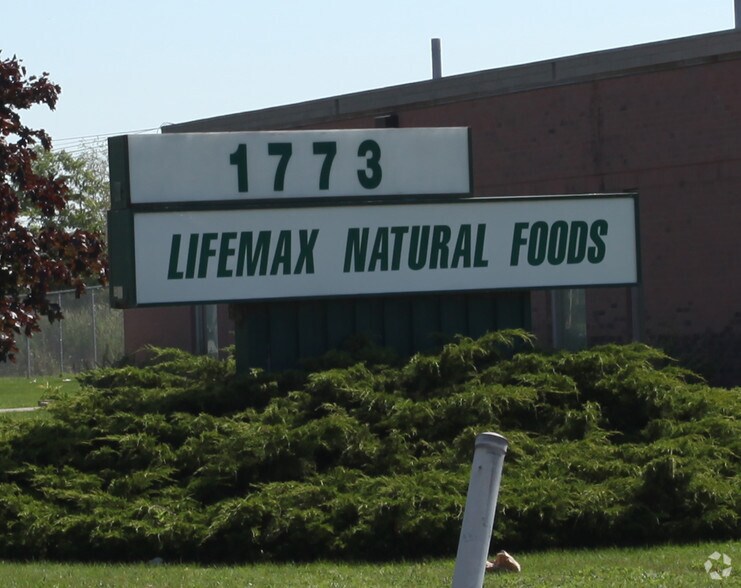 1773 Bayly St, Pickering, ON à louer - Photo du bâtiment - Image 3 de 3