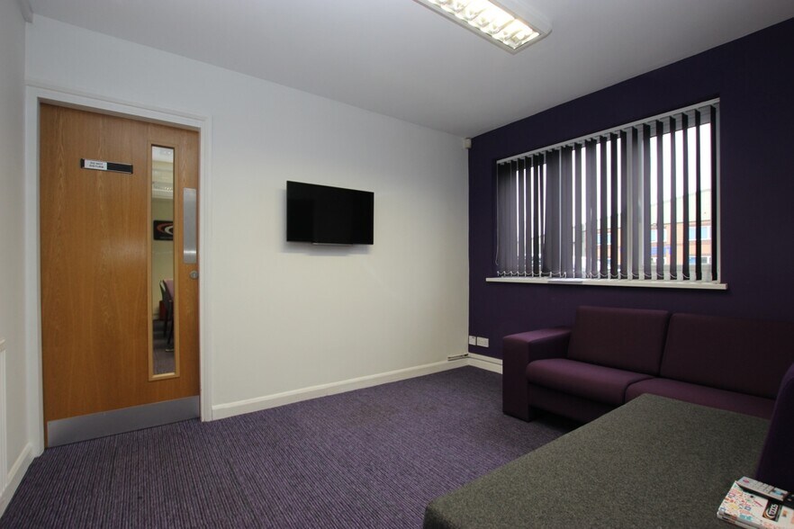 Whisby Way, Lincoln for lease - Interior Photo - Image 3 of 9