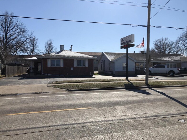 1836 E Bennett St, Springfield, MO for sale - Building Photo - Image 1 of 1