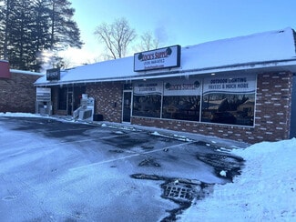 Plus de détails pour 836 Troy Schenectady Rd, Latham, NY - Commerce de détail à louer