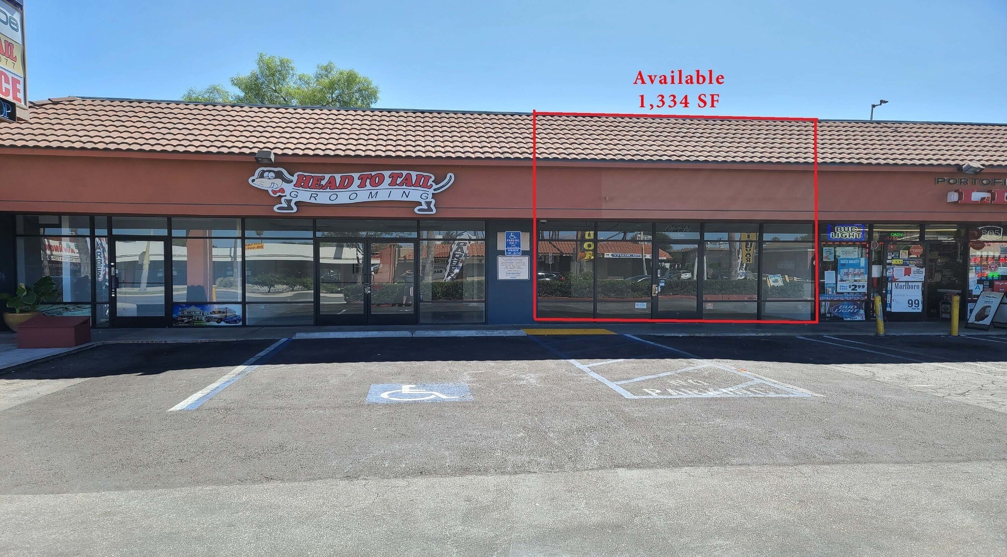 19744-19760 Sherman Way, Winnetka, CA à louer Photo du bâtiment- Image 1 de 9