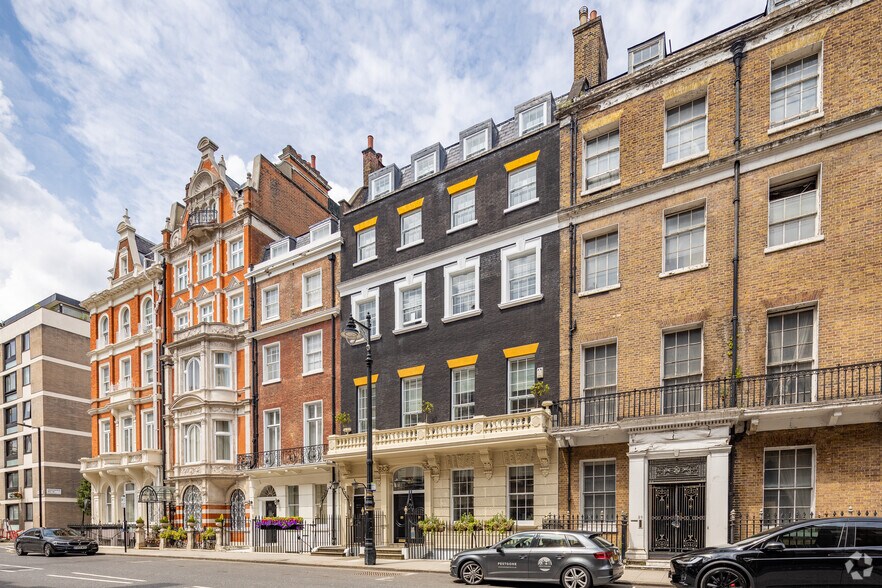 22 Hill St, Londres à louer - Photo du bâtiment - Image 2 de 5