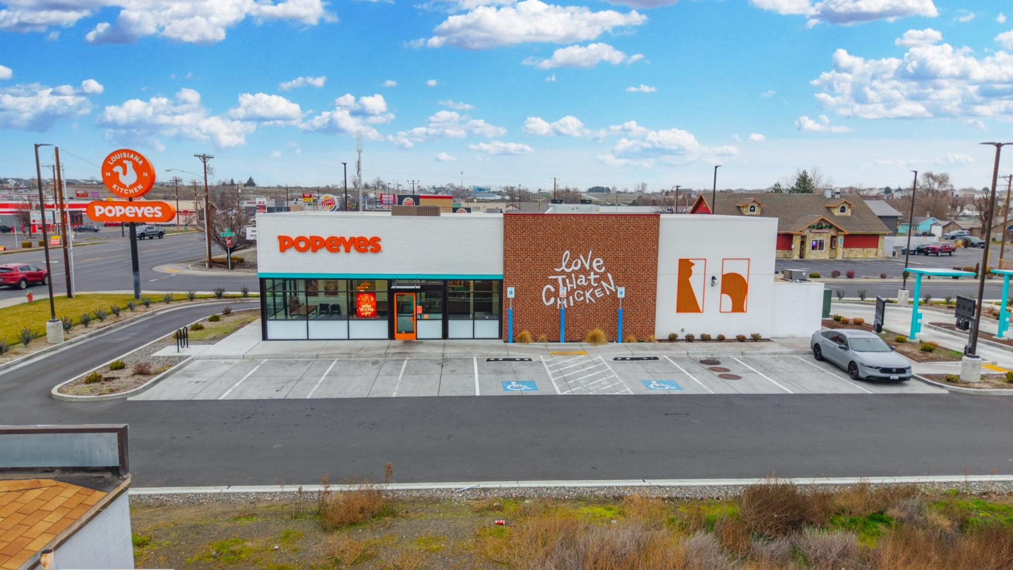 1680 N 1st Pl, Hermiston, OR for sale Primary Photo- Image 1 of 4