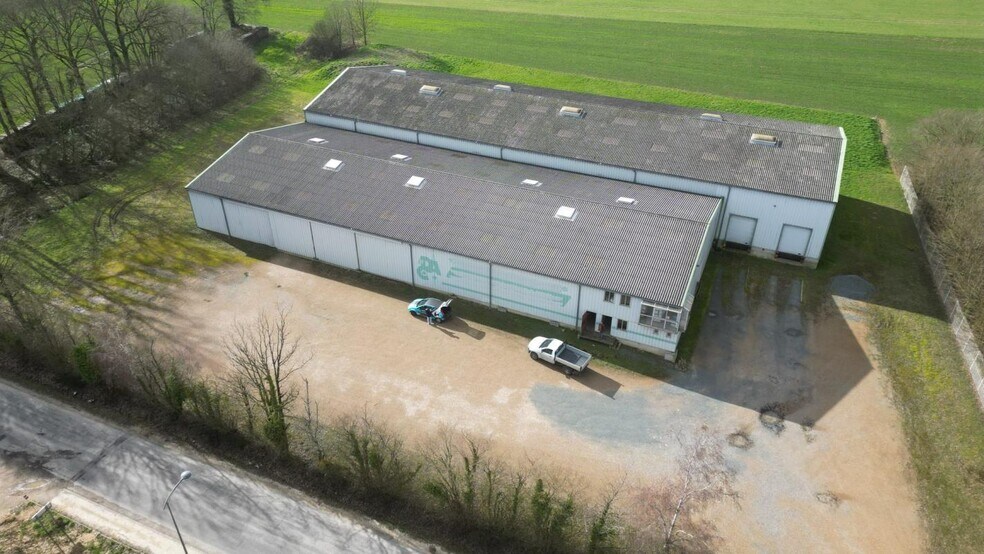 Industriel dans Thiron-Gardais à vendre - Photo du bâtiment - Image 2 de 15