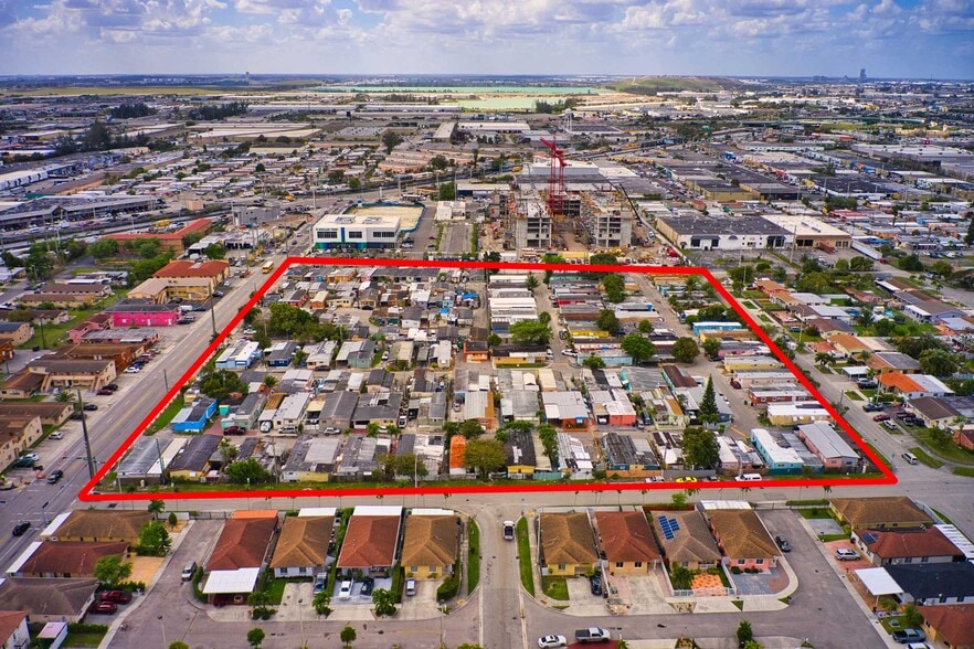 1401 W 29th St, Hialeah, FL à vendre - Photo du bâtiment - Image 3 de 4