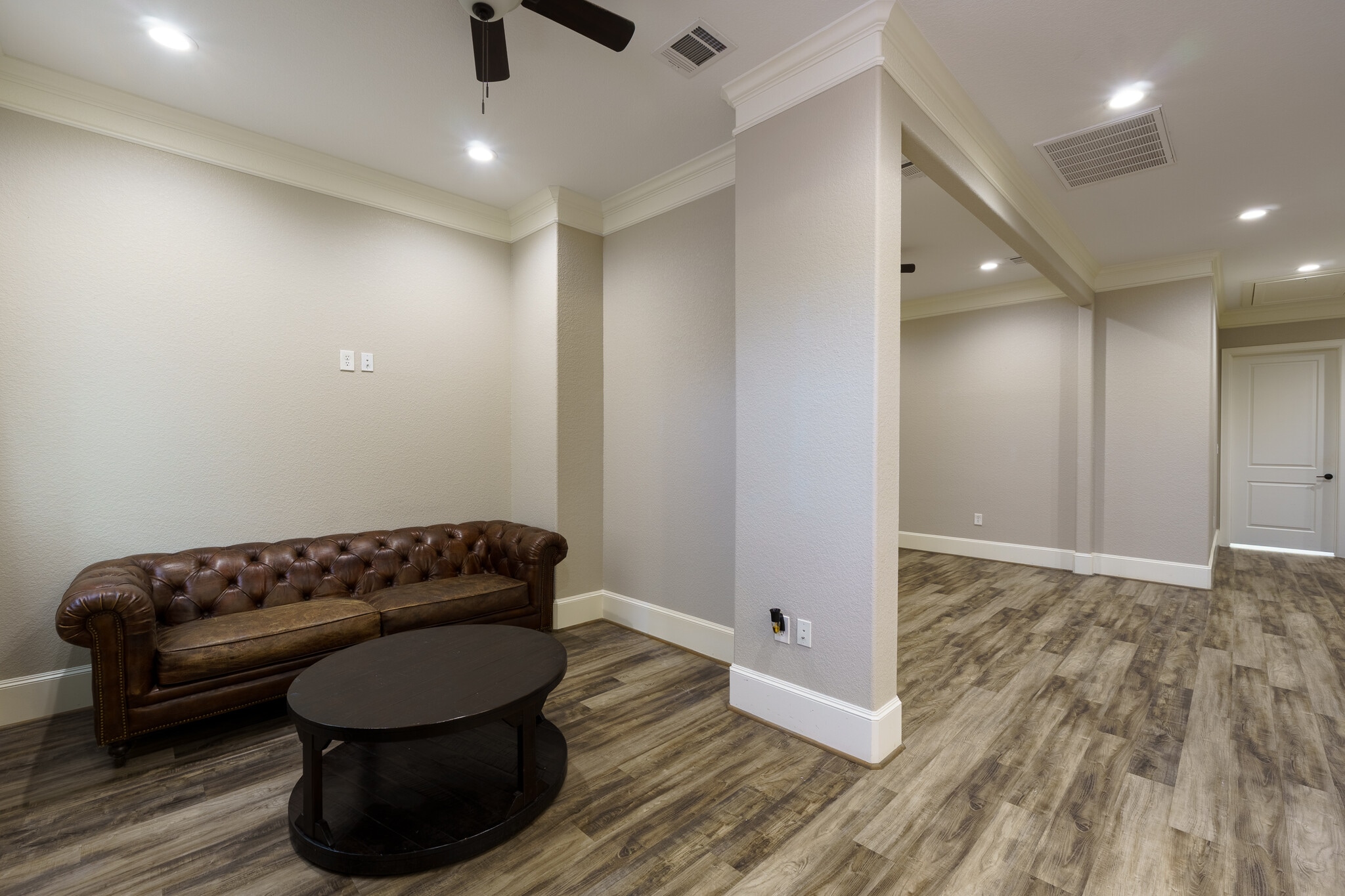 12243 Queenston Blvd, Houston, TX for lease Interior Photo- Image 1 of 17