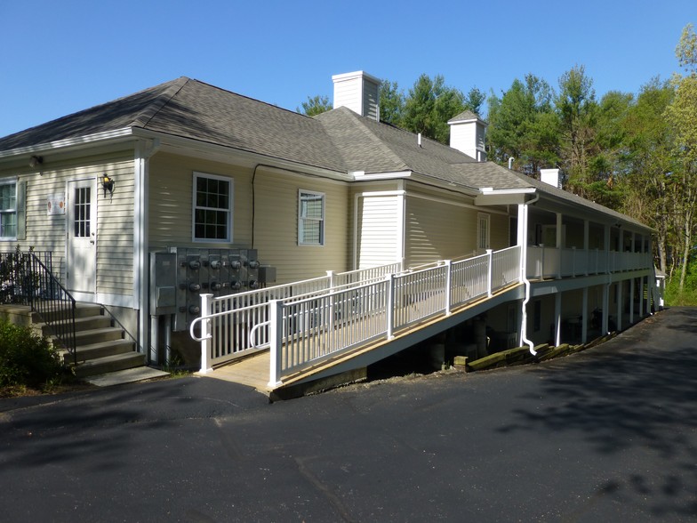 2 Chapman Ln, Gales Ferry, CT for lease - Building Photo - Image 2 of 5