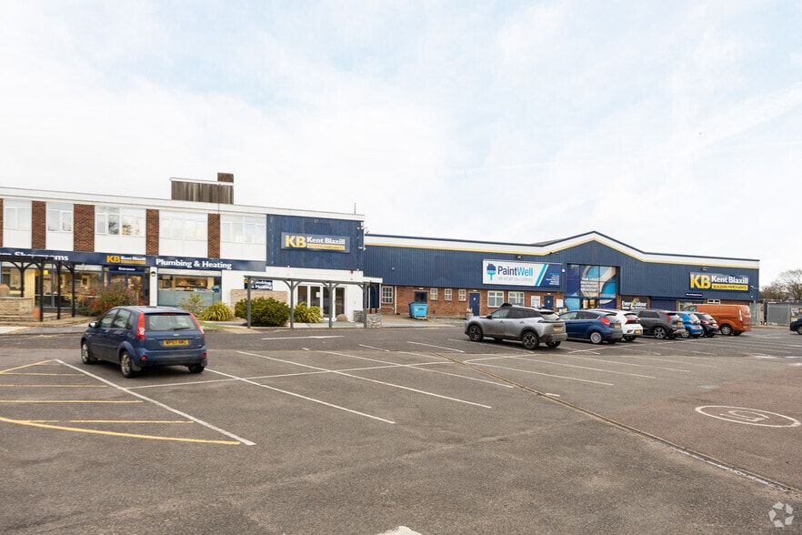 Layer Rd, Colchester for lease - Building Photo - Image 3 of 17