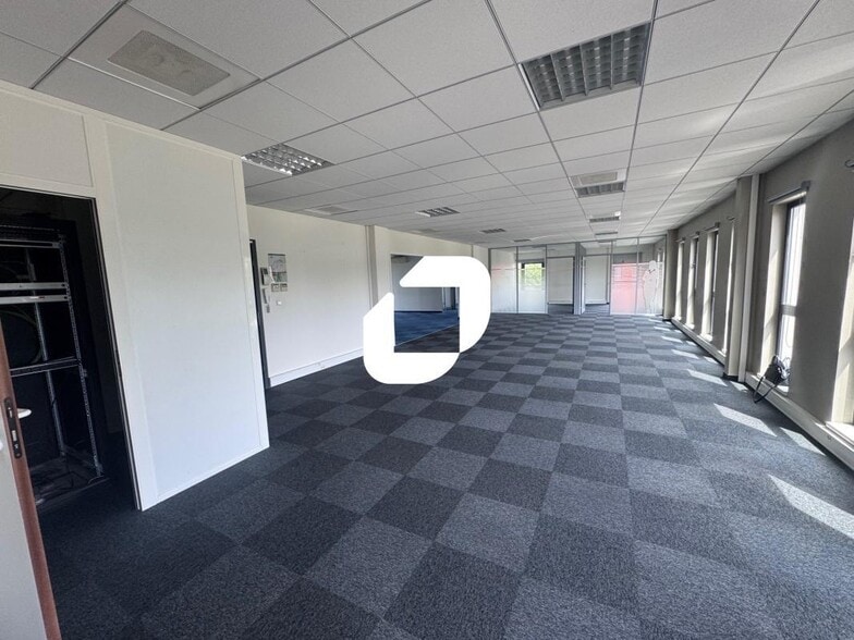 11 Rue De La Haye, Schiltigheim for lease - Interior Photo - Image 3 of 29