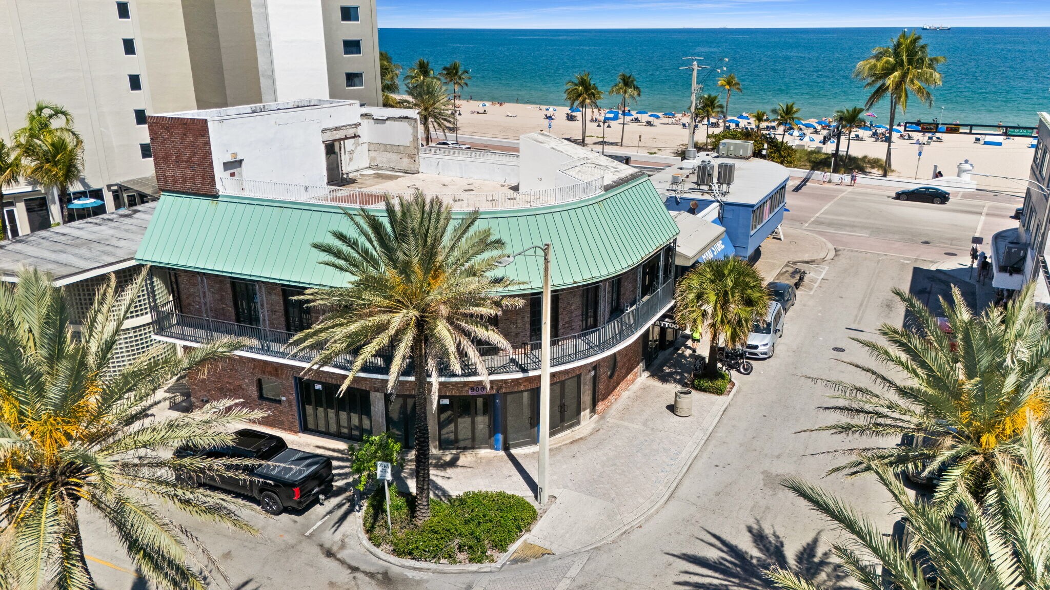 900 Sunrise Ln, Fort Lauderdale, FL à vendre Photo du bâtiment- Image 1 de 24