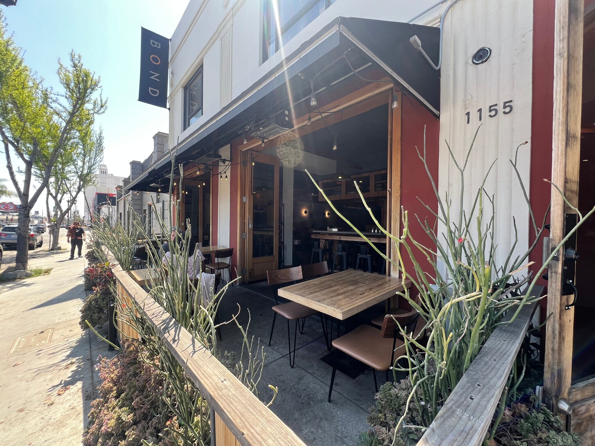 1153-1163 N Highland Ave, Los Angeles, CA à louer Photo du bâtiment- Image 1 de 7