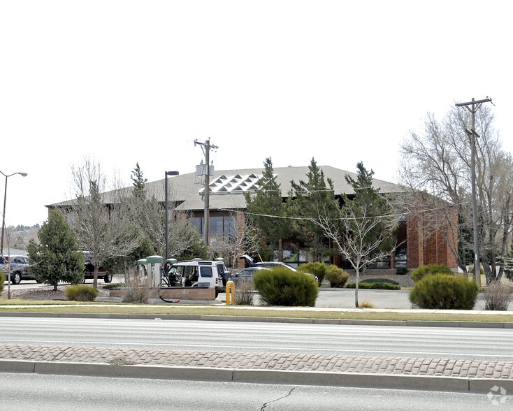 4291 Austin Bluffs Pky, Colorado Springs, CO for lease - Building Photo - Image 3 of 33