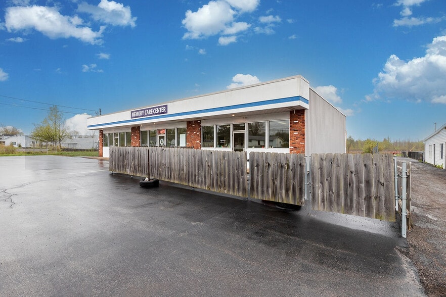 6640 Lincoln Ave, Lockport, NY for sale - Building Photo - Image 2 of 36