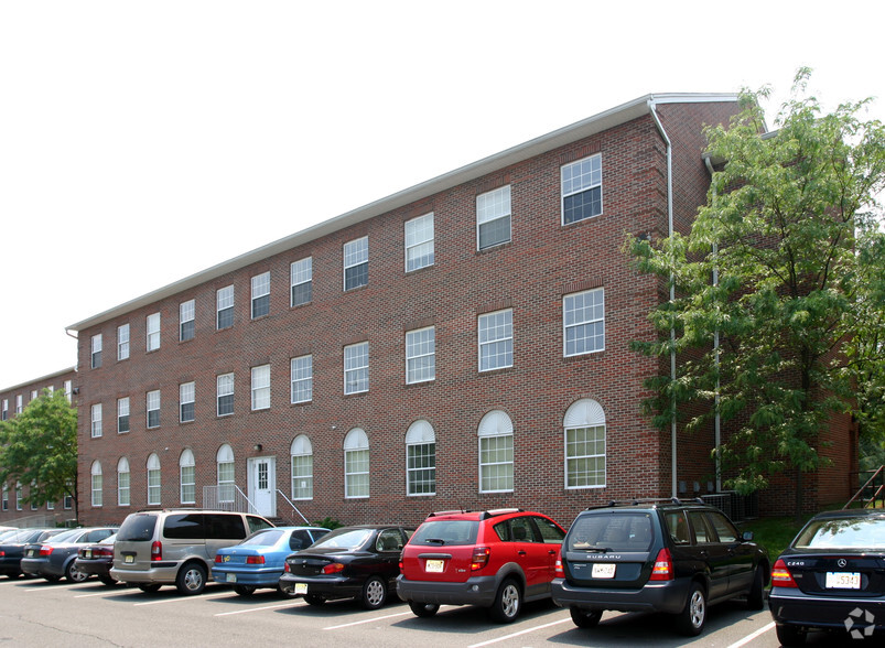 63 Beaver Brook Rd, Lincoln Park, NJ for lease - Building Photo - Image 3 of 21