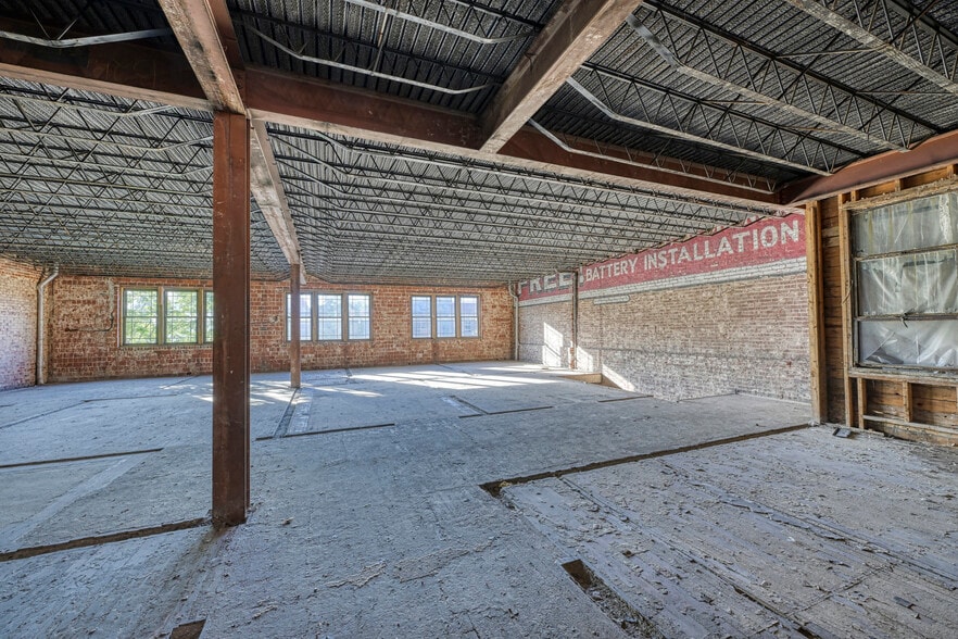 237-245 Broad St, Kingsport, TN à louer - Photo du bâtiment - Image 3 de 9