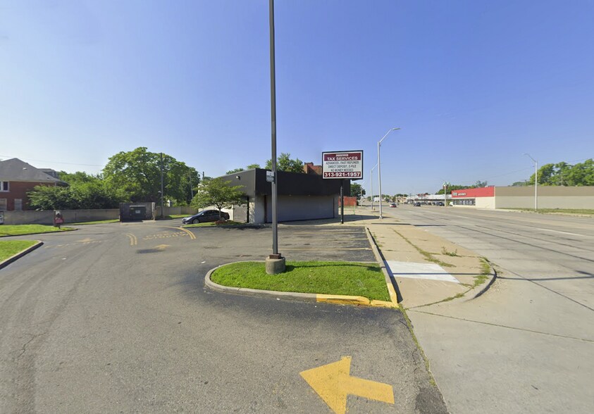 7800 Gratiot Ave, Detroit, MI à louer - Photo du bâtiment - Image 2 de 3