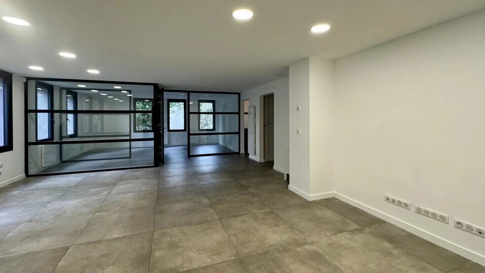 Bureau dans Marcq-en-Baroeul à vendre - Photo du bâtiment - Image 2 de 7