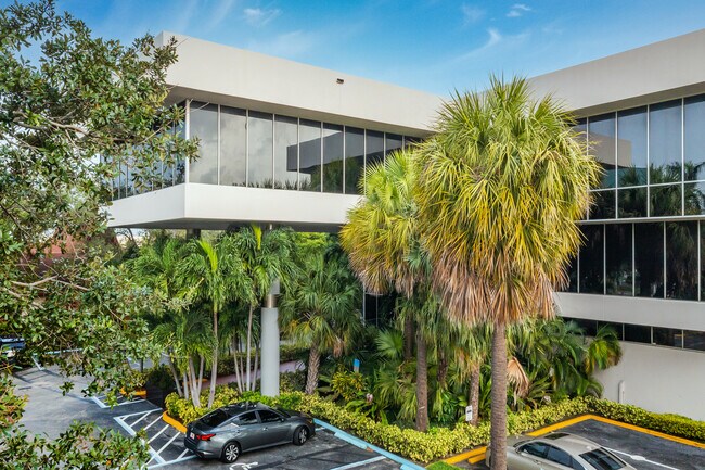 More details for 6067 Hollywood Blvd, Hollywood, FL - Office for Lease