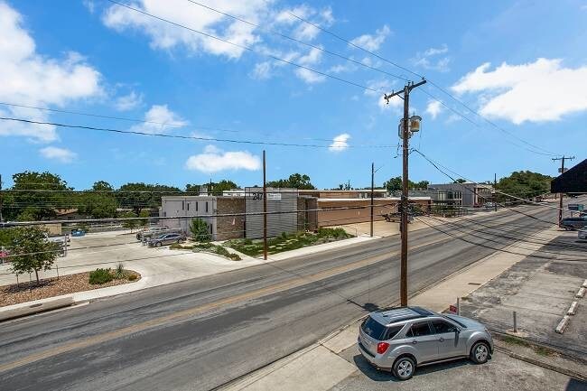 250 W Olmos Dr, San Antonio, TX à louer - Autre - Image 3 de 70