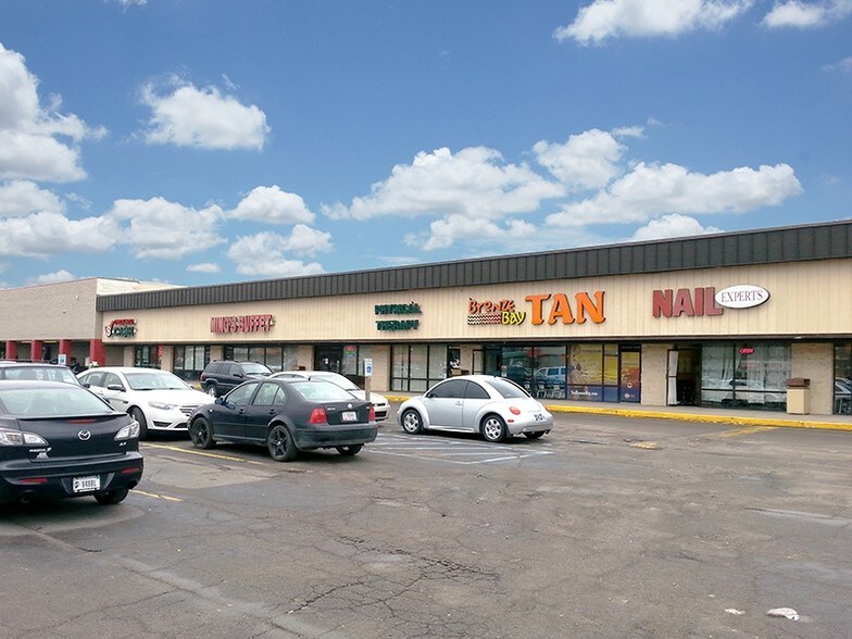 113-125 S Memorial Dr, New Castle, IN à louer - Photo du bâtiment - Image 2 de 9