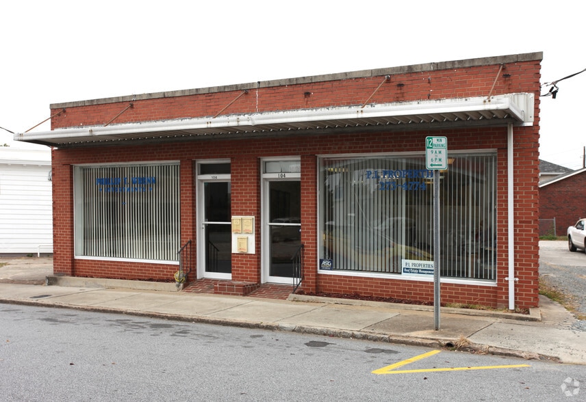 104-106 Paisley St, Greensboro, NC for lease - Building Photo - Image 3 of 3