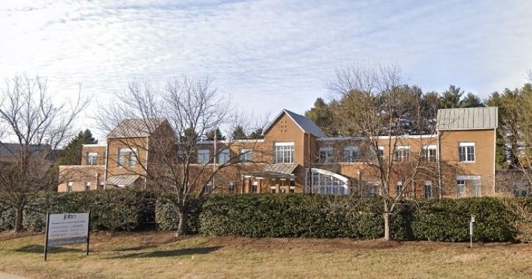 674 Hillsdale Dr, Charlottesville, VA for lease Primary Photo- Image 1 of 4
