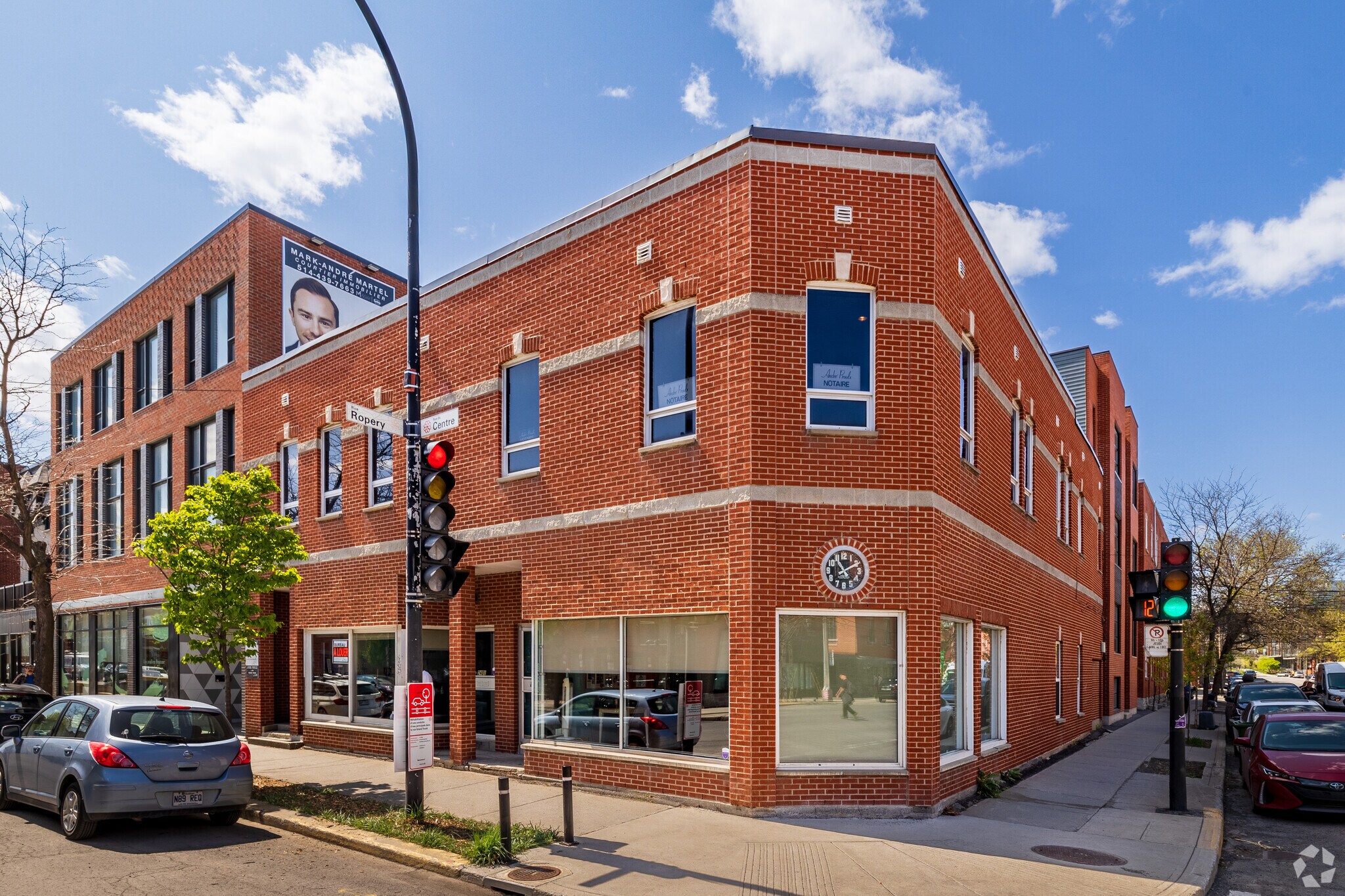 2403 Rue Du Centre, Montréal, QC for sale Primary Photo- Image 1 of 1