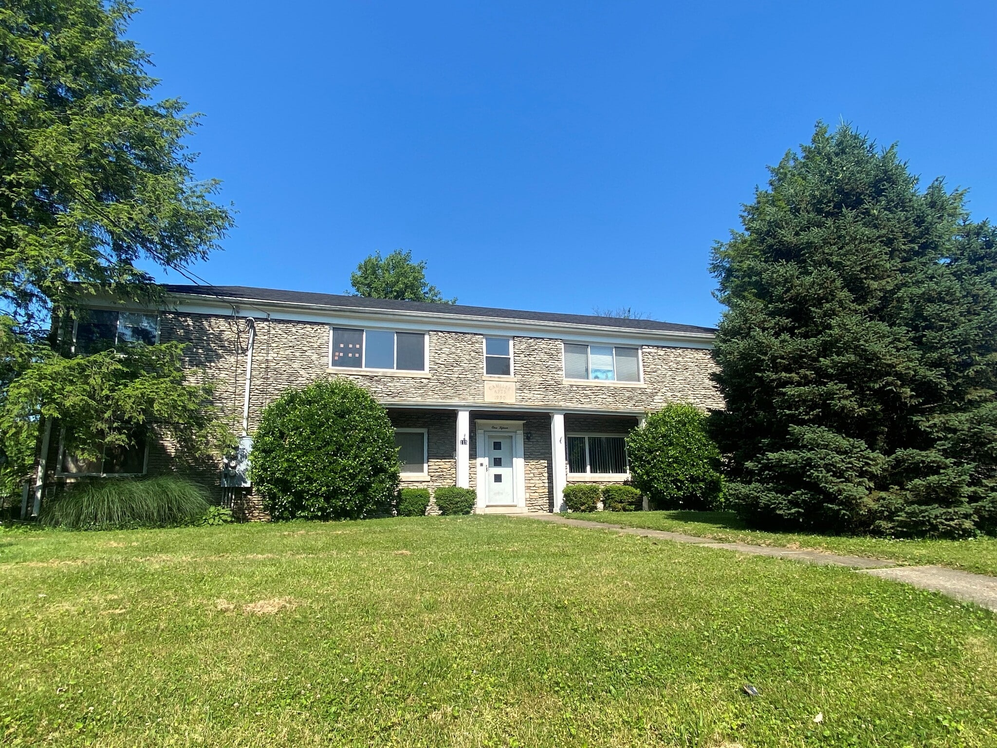 Central Kentucky Multifamily Portfolio portfolio of 3 properties for sale on LoopNet.ca Primary Photo- Image 1 of 4