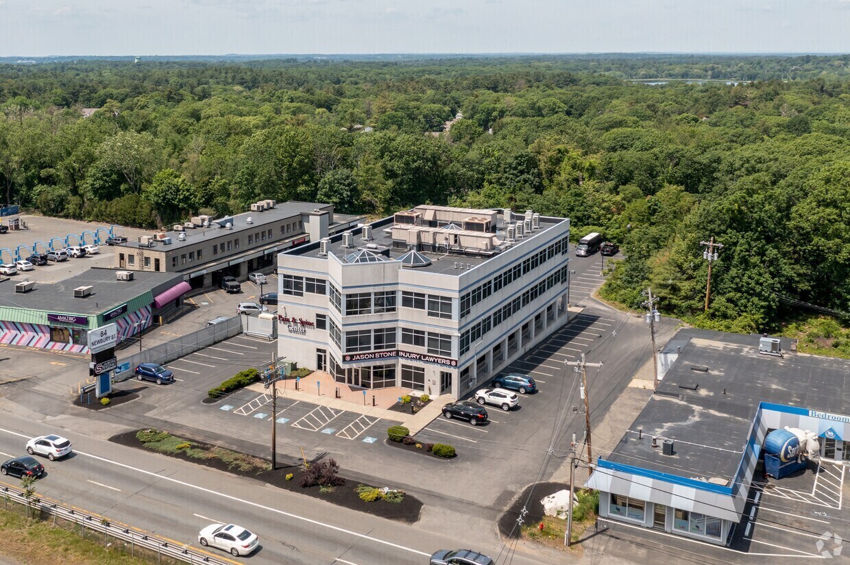 84 Newbury St, Peabody, MA à louer Photo intérieure- Image 1 de 10