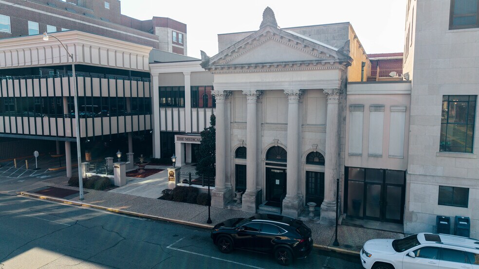 110 Saint John St, Monroe, LA à vendre - Photo du bâtiment - Image 2 de 6