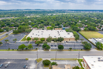 13526 Nacogdoches Rd, San Antonio, TX - Aérien  Vue de la carte