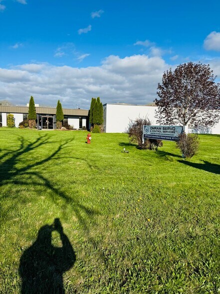 3279 Grand Island Blvd, Grand Island, NY à louer - Photo du bâtiment - Image 1 de 6