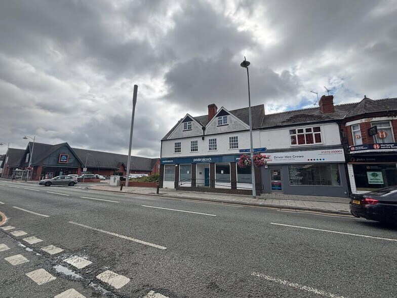 222-224 Nantwich Rd, Crewe à louer - Photo du bâtiment - Image 3 de 20