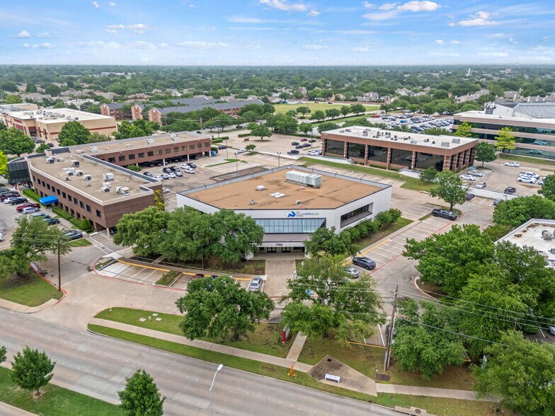 1700 Coit Rd, Plano, TX à louer - Photo du bâtiment - Image 3 de 37